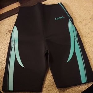Curve workout shorts